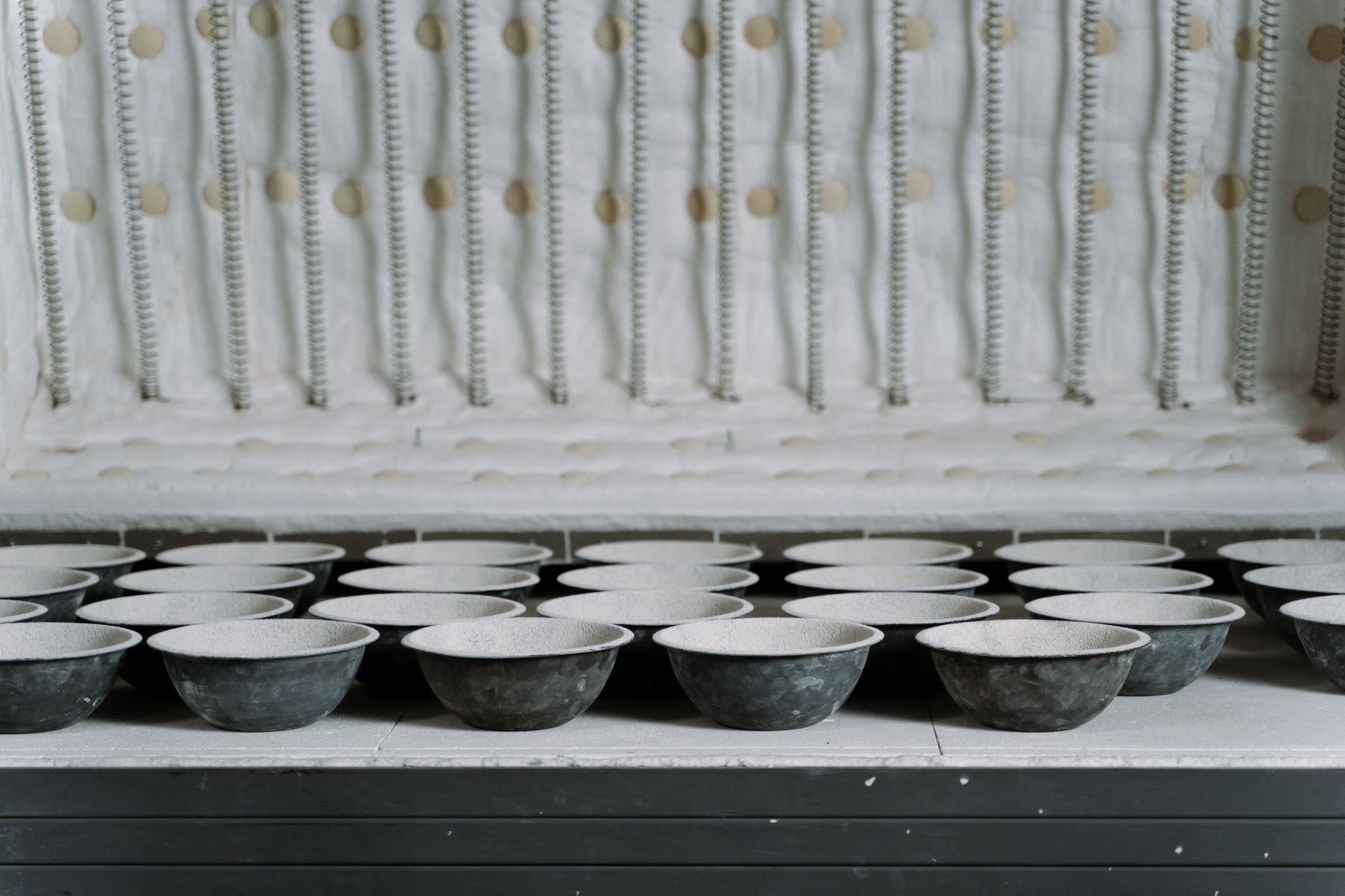 PKD 23.45.Z — Produkcja pozostałych wyrobów ceramicznych